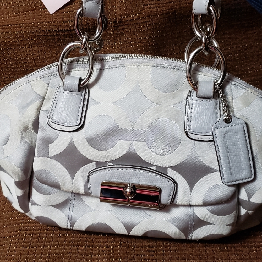 Authentic Coach shoulder bag